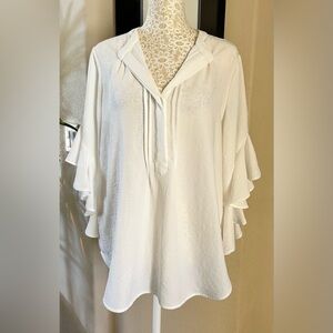 New With Tags Vince Camuto Women's Ruffle Sleeve Henley Blouse Size Medium